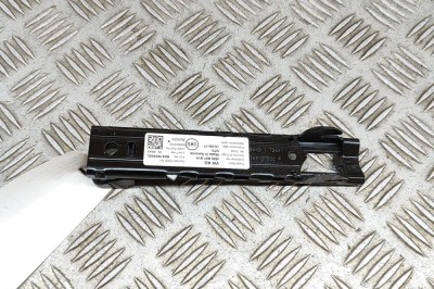 Reglaj &amp;icirc;nălțime centura dreapta față VW PASSAT B8 3G2 2017 OEM: 4M0857819 | 27316510 foto