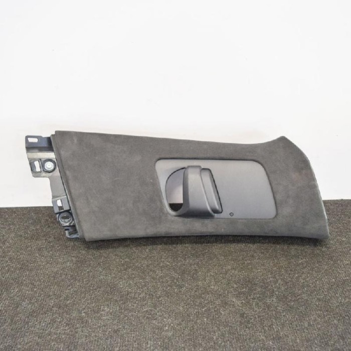 Ornament st&acirc;lp B dreapta TESLA MODEL X 2016 OEM: 1035954-04-F1043485-00-B 4111647