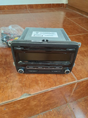 CD player auto VW Amarok, Passat, Golf , Octavia foto