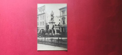 Bucuresti Bukarest Statuia lui Gheorghe Lazar foto