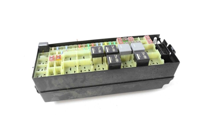 Panou de siguranțe LAND ROVER RANGE ROVER IV L405 2014 OEM: CK52-14A067-AB