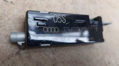 Amplificator antenă simplu Audi A6 C6 foto