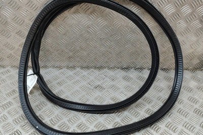 Garnitura ușă dreapta spate VOLVO V60 II 2020 OEM: 32229227 | 26391169 foto