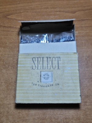 pachet de tigari select - din anii &amp;#039;60 - &amp;#039;70 - nu contine tigari foto