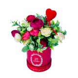 Aranjament floral cu mini bujori in cutie (Rosu, Ivory)