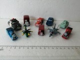 bnk jc Lot 10 figurine Cars - Planes - Thomas