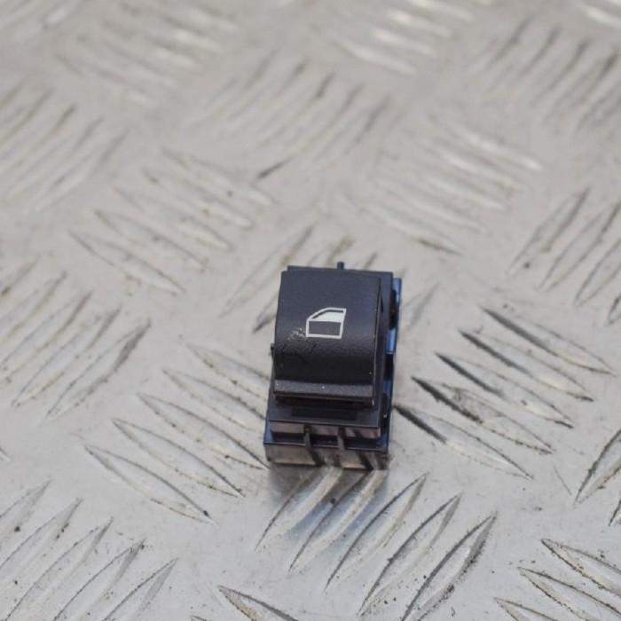 Buton geam ușă st&acirc;nga față BMW X5 F15, F85 2014 OEM: 9208107 2620870