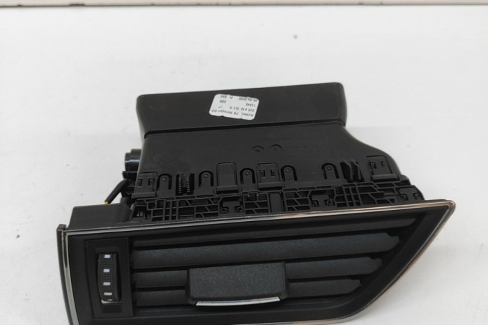 Gura de ventilație planșa de bord SKODA SUPERB III Estate 3V5 2021 OEM: 3V0819701D | 31891097