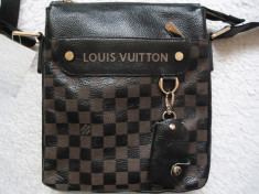 Borseta 2 fete + portchei barbati piele naturala Louis Vuitton 8 compartimente foto