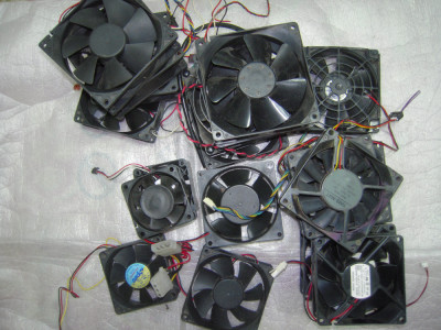 Lot ventilatoare pc foto