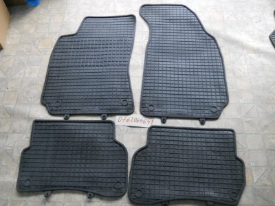 Covorase pt vw Passat model 96-04 foto