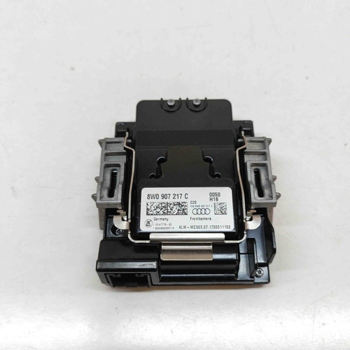 Camera față AUDI A4 Avant 8W5, B9 2017 OEM: 8W0907217C 32107335
