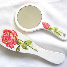 Set model trandafir rosu cadou femei, set perie par si oglinda 29818