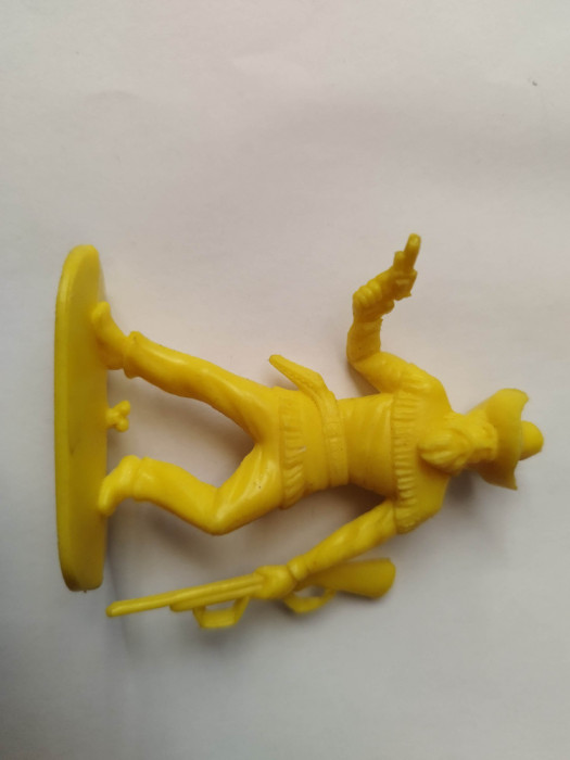 bnk jc Figurine de plastic - Jean Hoeffler - cowboy cu pusca si pistol