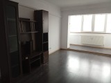 Apartam. 3 camere, Confort 1, Decomandat, Modernizat
