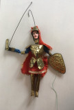 Marioneta cavaler, lemn, metal si ceramica, 38 cm