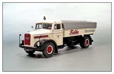 Macheta MAN F8 1:43 Minichamps foto