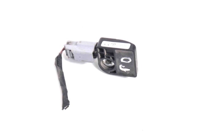 Senzor de impact dreapta față TESLA MODEL S 2017 OEM: 1005274-00-B | 12137609