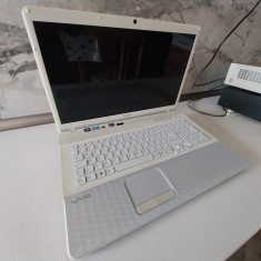 Laptop 17" SONY Vaio pentru piese