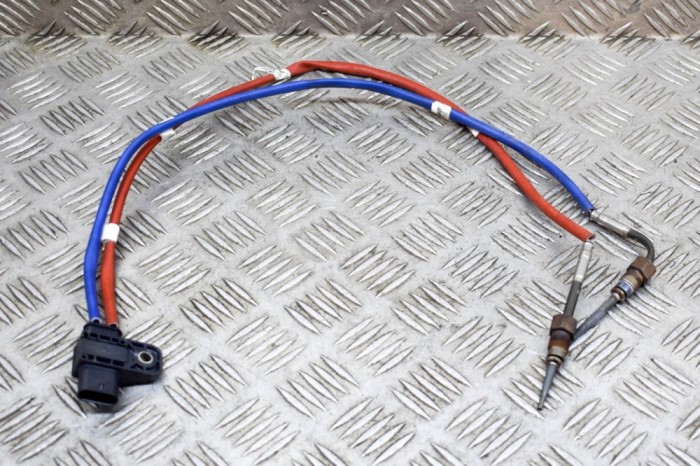 Senzor de temperatură NISSAN QASHQAI II J11, J11_ 2019 OEM: 226587733RA 14853479