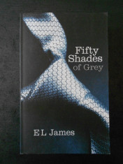 EL JAMES - FIFTY SHADES OF GREY volumul 1 foto