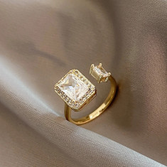 Inel Golden Diamond, auriu, decorat cu pietre din zirconiu, reglabil