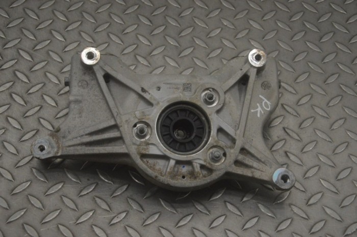 Suport amortizor st&acirc;nga față TESLA MODEL Y 2022 OEM: 1044032-00-C,1044371-00-D 24481557