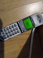 TELEFON LEGENDAR MOTOROLA V3688 ALIAS KRAMER DIN 1998.CITITI DESCRIEREA VA ROG! foto