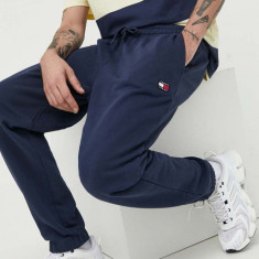 Tommy Jeans pantaloni de trening din bumbac barbati, culoarea albastru marin, neted