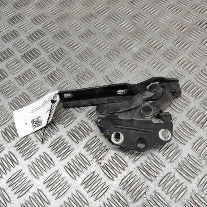 Balama capota dreapta față VW PASSAT Variant B7 365 2014 OEM: 3AA823302 30781642