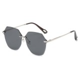 Ochelari de soare pentru femei 8195, silver / black gray
