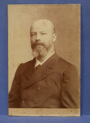 DOCTORUL ADOLPHE PINARD ( 1844 - 1934 ) , FOTOGRAFIE CU DEDICATIE , MONOCROMA , INCEPUTUL SECOLULUI XX foto