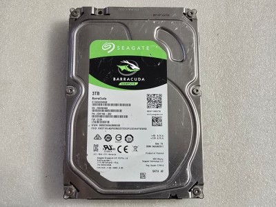 Hard disk desktop Seagate Barracuda 3TB 7200RPM 3.5&amp;quot; SATA ST3000DM008 foto