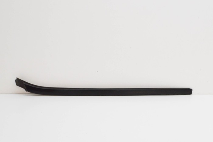Ornament vertical parbriz st&acirc;nga MERCEDES-BENZ E Coupe C207 2014 OEM: A2076900362 | 17600547