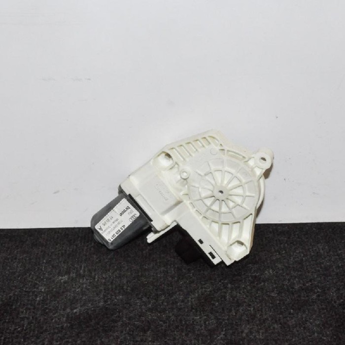 AUDI Q7 4L 2006 OEM: 4L0959801B SKU: 2647764