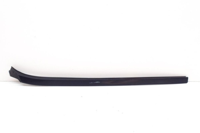 Ornament vertical parbriz st&acirc;nga MERCEDES-BENZ E Cabrio A207 2015 OEM: A2076901362 | 13978118