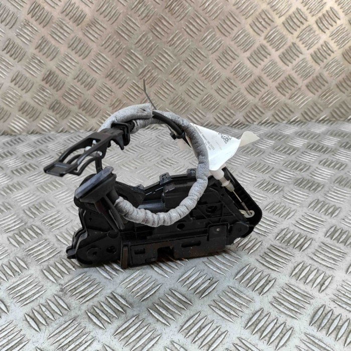 &Icirc;ncuietoare ușă st&acirc;nga față VW PASSAT Variant B8 3G5 2016 OEM: 5TB837015A 25630587