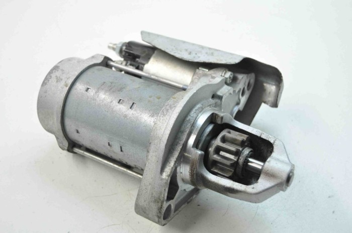 Electromotor JAGUAR F-PACE X761 2016 OEM: G73-11001-EB