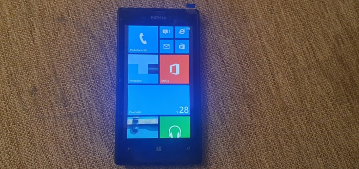 Smartphone Nokia Lumia 520 Black/White Liber retea Livrare gratuita!