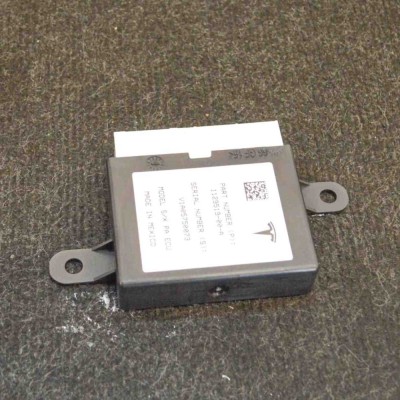 Unitate de control senzor de parcare PDC TESLA MODEL S 2017 OEM: 1129519-00-A 4089072 foto
