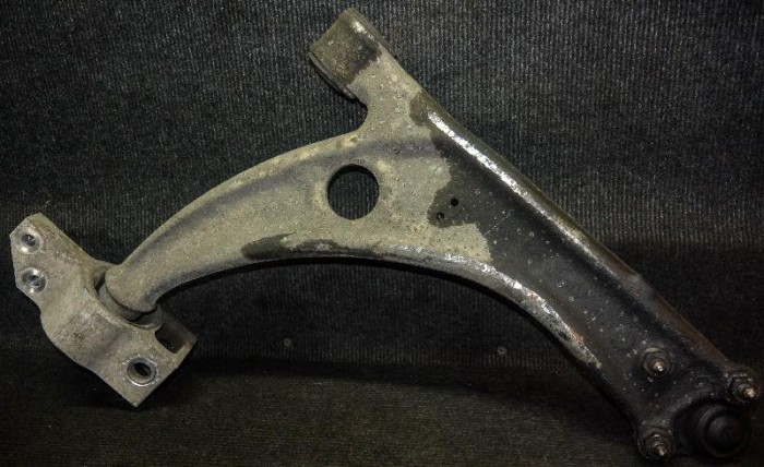 Braț inferior st&acirc;nga față VW PASSAT B6 3C2 2007 OEM: 3C0407153B 1503885