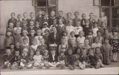 P806 Elevi, Rom&amp;acirc;nia, 1935 foto