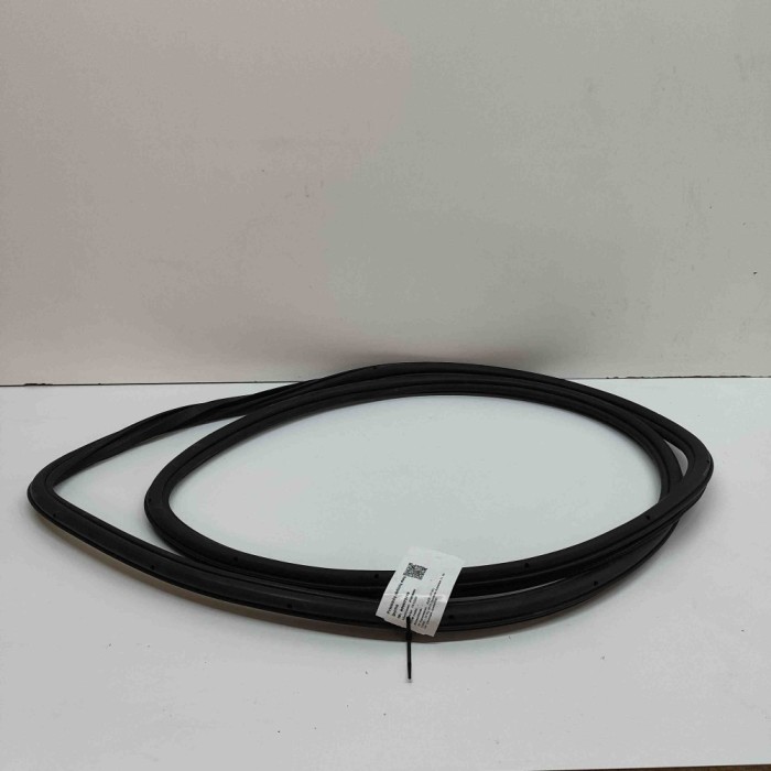 Garnitura ușă dreapta față AUDI Q7 4L 2014 OEM: 4L0837912