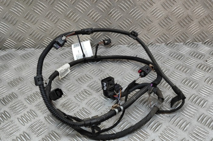Cablaj senzor de parcare spate VW GOLF VII 5G1, BQ1, BE1, BE2 2016 OEM: 5G0971104L 27803201