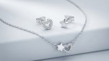 Cumpara ieftin Set din Argint 925 Rodiat cu Zirconiu , Colier 40+5cm E i Cercei Asimetrici Inima E i Stea,