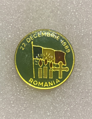 Insigna 22 Decembrie 1989 Romania foto