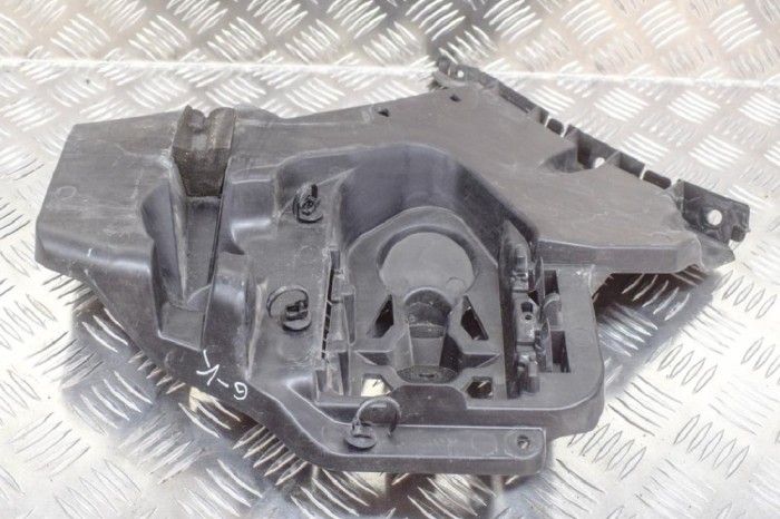 Suport bara de protecție st&acirc;nga spate VOLVO V40 Hatchback 2014 OEM: 31395103 11395385