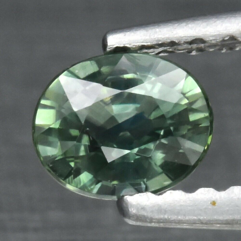 SAFIR NATURAL VERDE SUPERB - 0,47 ct. Certificat de Autenticitate ! ! ! |  Okazii.ro