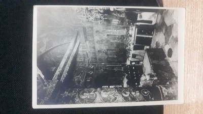 Manastirea Horezu- pronaosul bisericii. foto