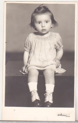 bnk foto Portret de copil - Foto Julieta Ploesti foto